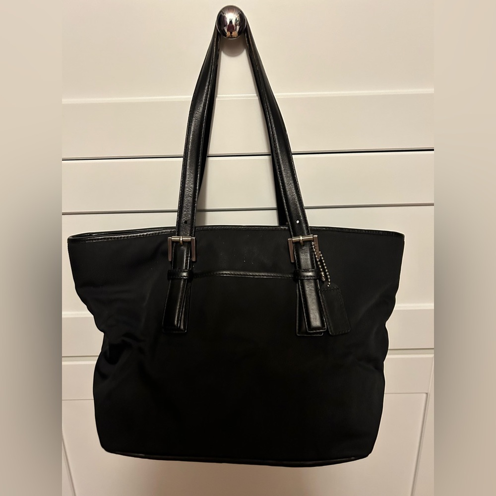 Coach nylon/leather vintage tote bag (black)